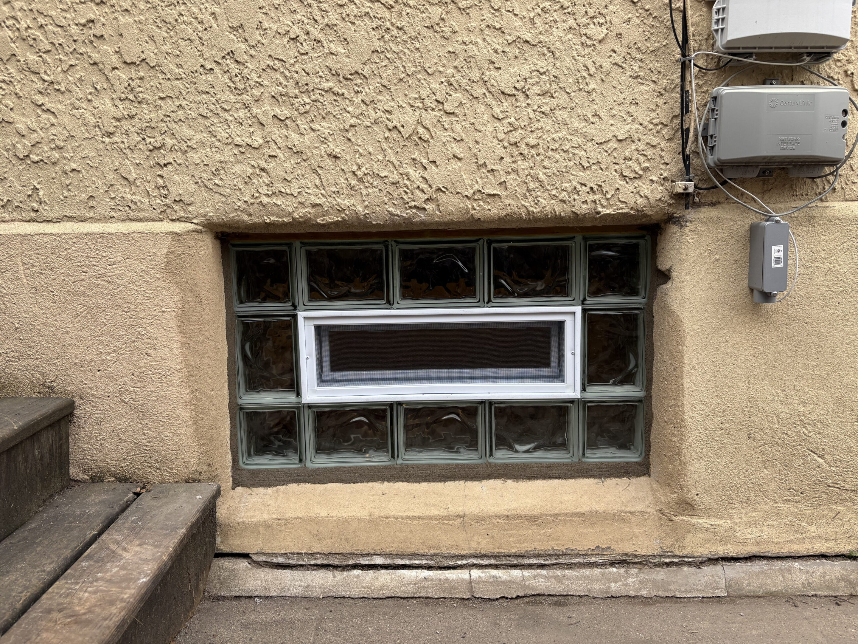 Basement glass block window with fresh air vent